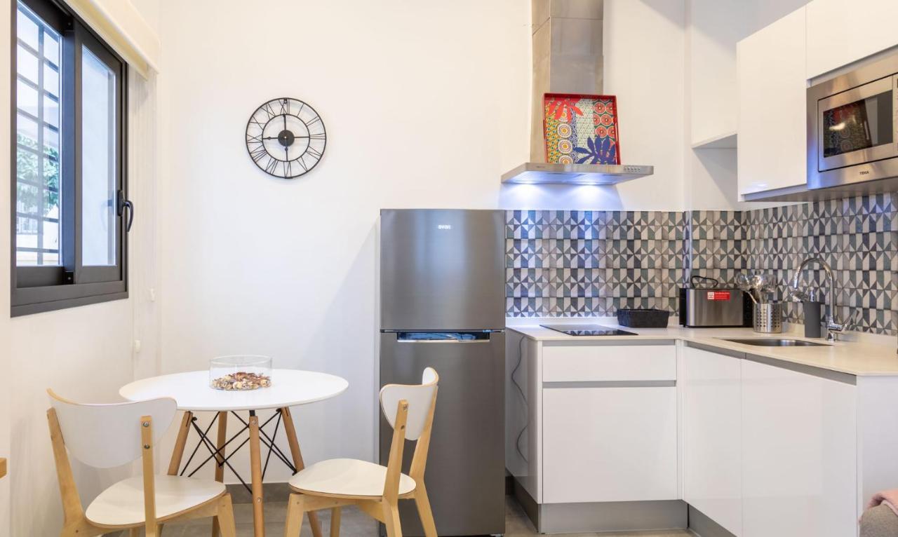 Appartement Nine O'Clock Castellar By Valcambre à Séville Extérieur photo
